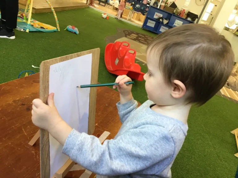 Differences Between Daycare & Preschool