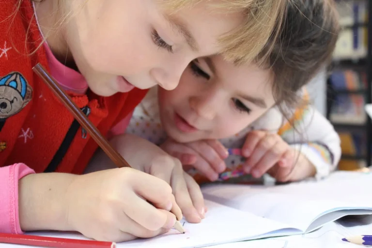 strong-parent-childcare-relationships-why-communication-matters
